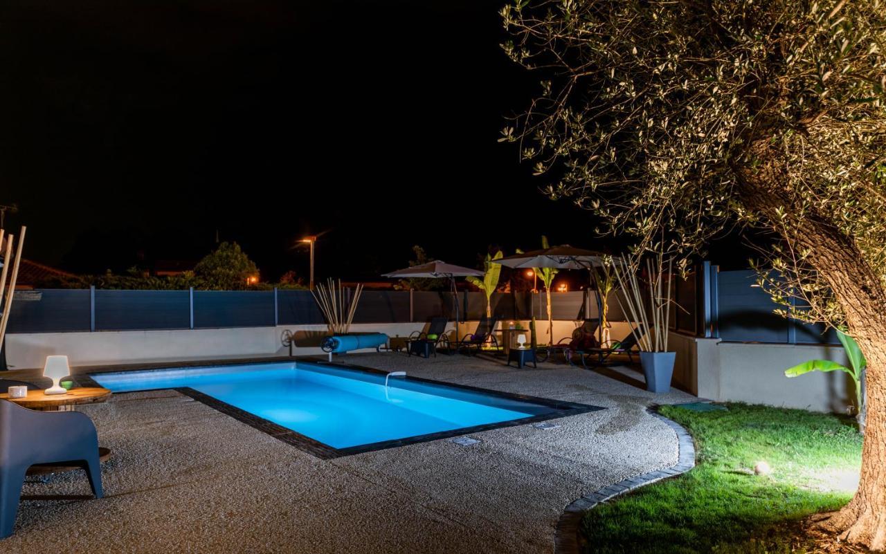 Villa Des Oliviers Sublime Villa Avec Piscine Chauffee Et Privee Et Baby Foot Bon-Encontre エクステリア 写真